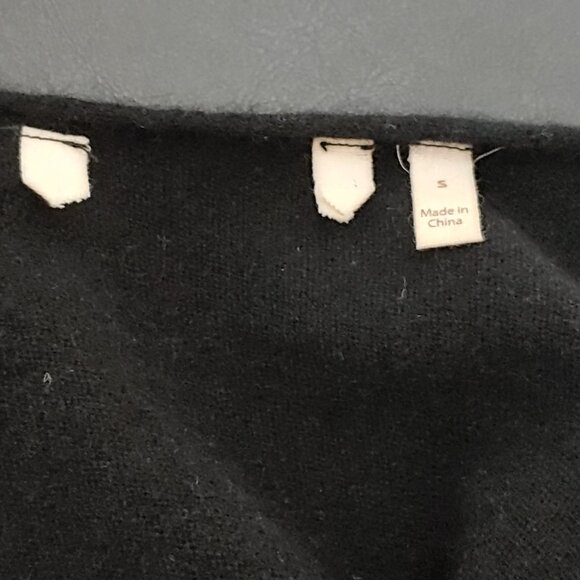 Soft Surroundings Double V Neck Cashmere Sweater - Picture 7 of 8